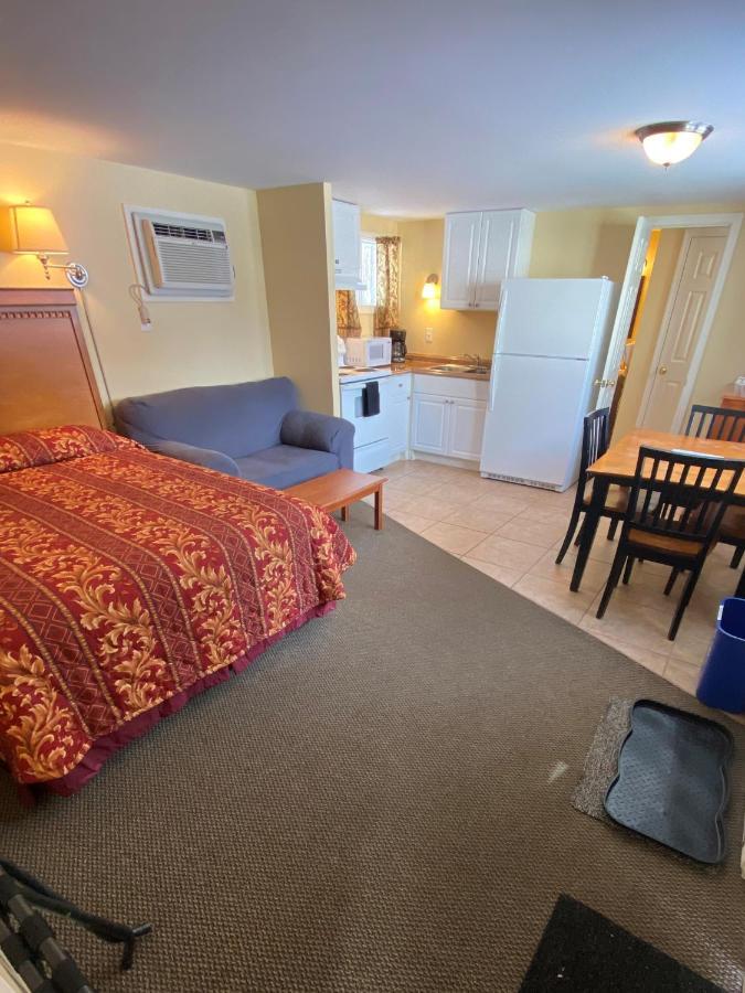 North Colony Motel And Cottages Bartlett Kültér fotó